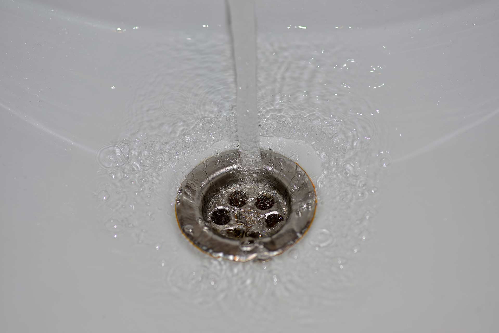 A2B Drains provides services to unblock blocked sinks and drains for properties in Poole.